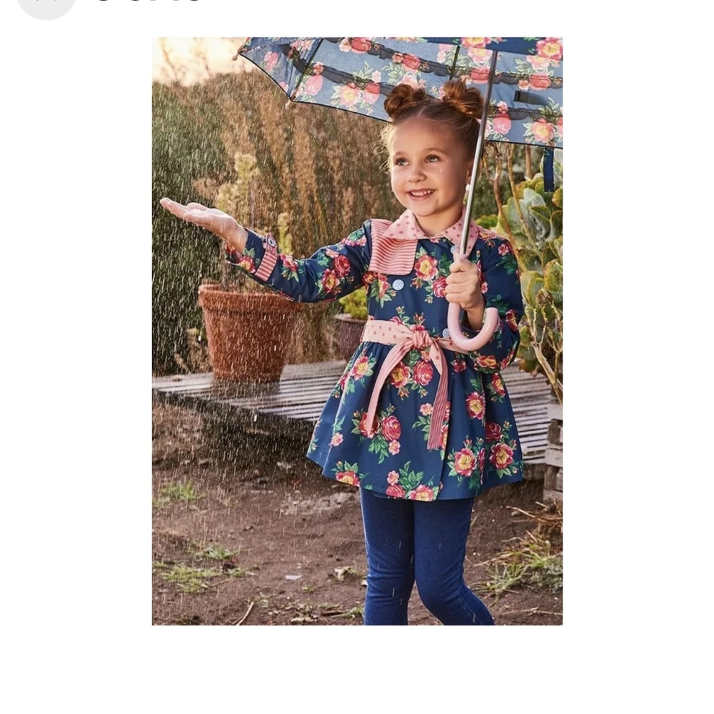 Matilda Jane raincoat.  Size 4. Brilliant Daydream Down Came the Raincoat style